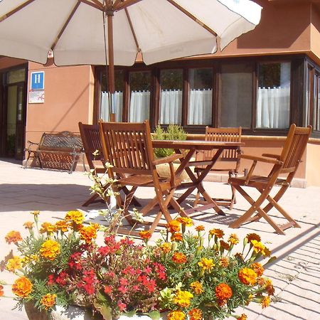 Hotel Valdevecar Albarracín Екстериор снимка