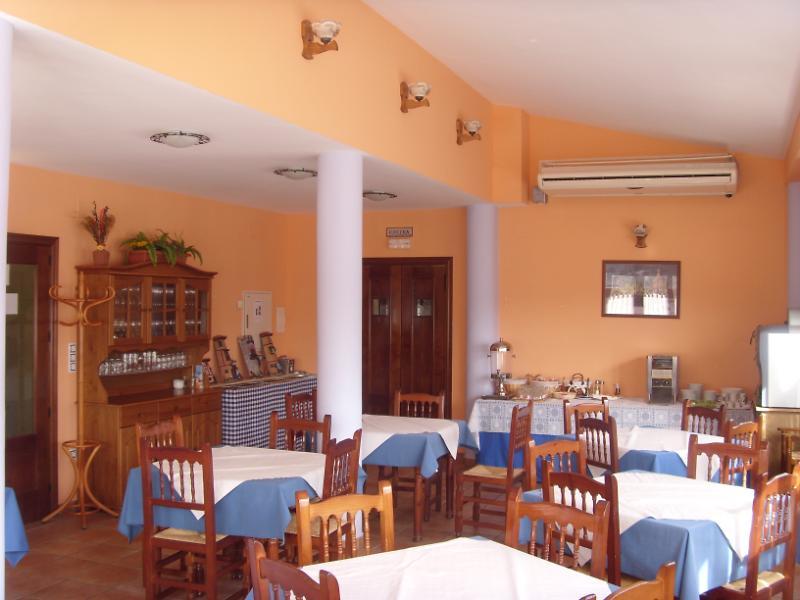 Hotel Valdevecar Albarracín Ресторант снимка