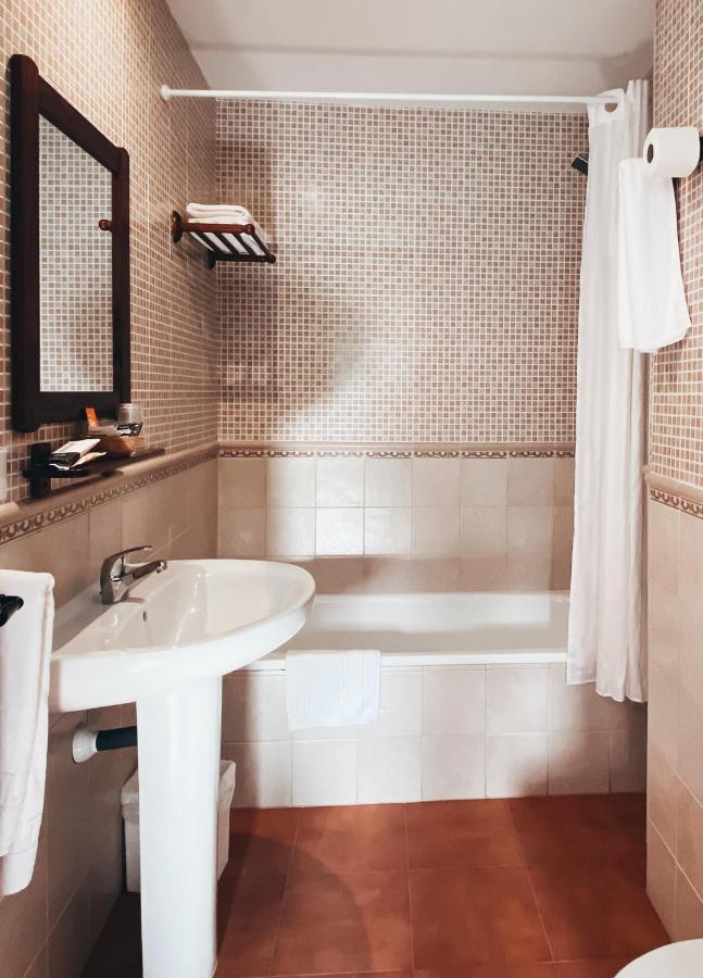 Hotel Valdevecar Albarracín Екстериор снимка