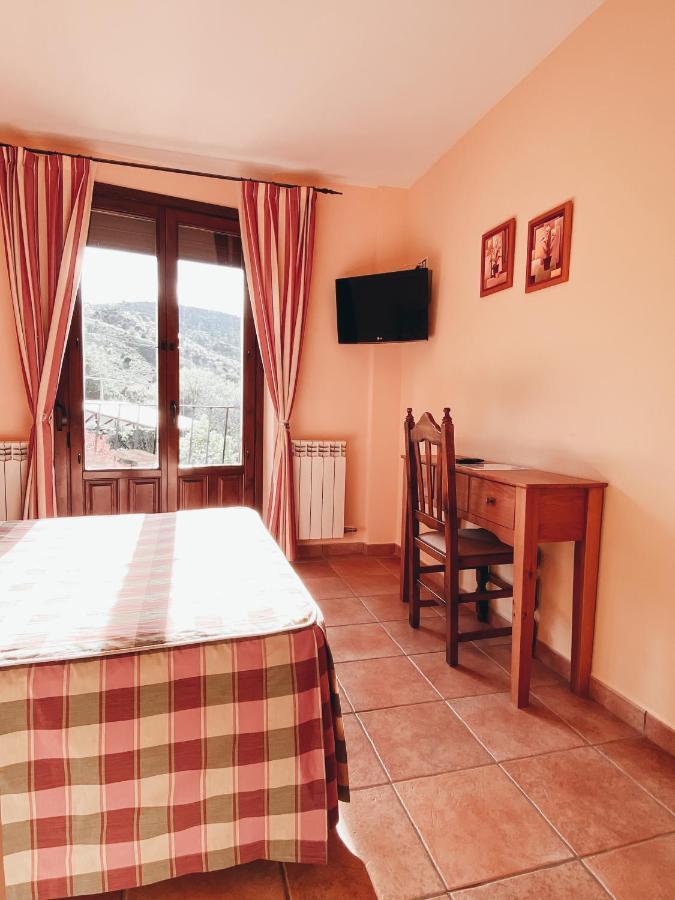 Hotel Valdevecar Albarracín Екстериор снимка