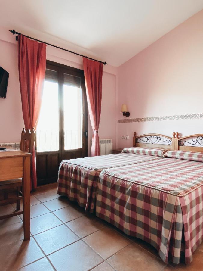 Hotel Valdevecar Albarracín Екстериор снимка