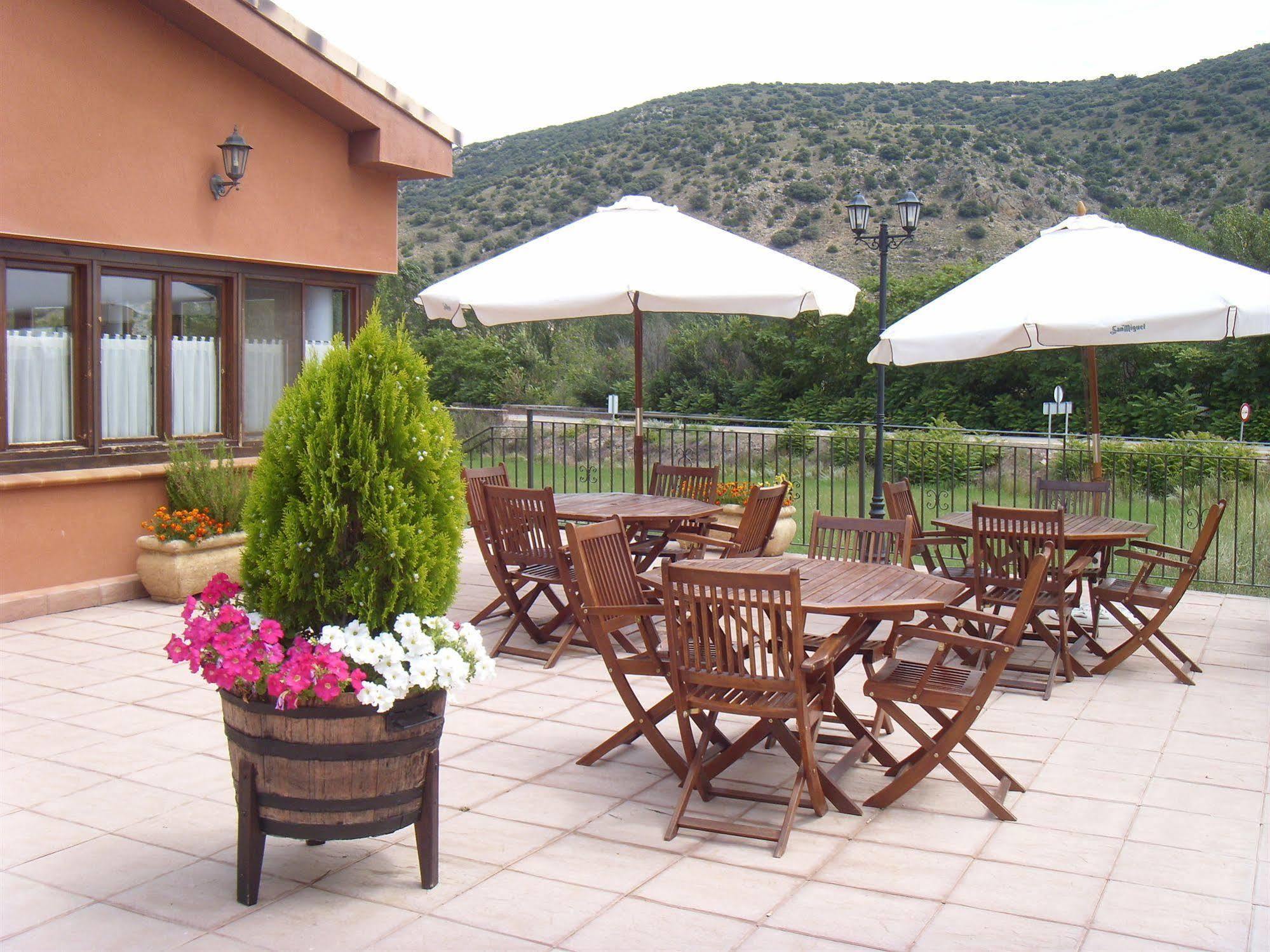 Hotel Valdevecar Albarracín Ресторант снимка